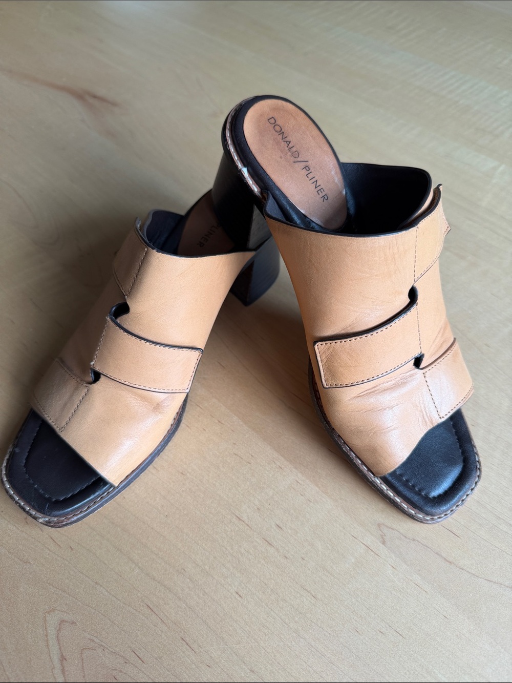 DONALD/PLINER Amalia Mules Leather Shoes